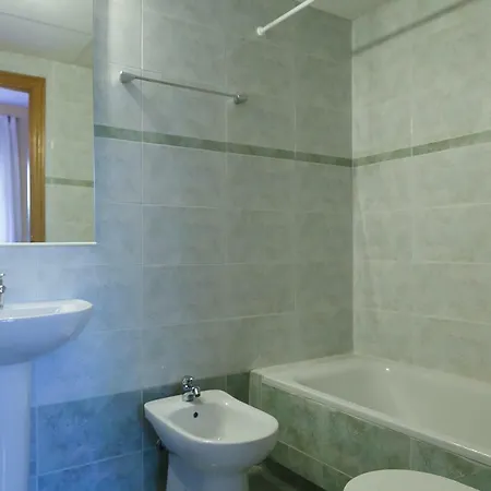 Uhc Golden Pineda Apartment *