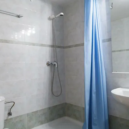 Uhc Golden Pineda Apartment *